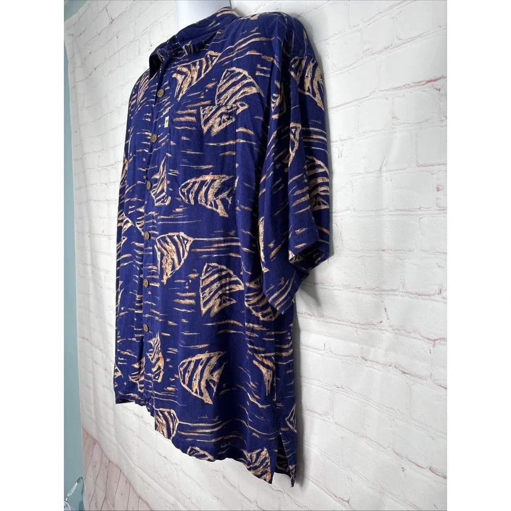 Vintage‎ Pineapple Moon Hawaiin Shirt XL Blue Fish Print Rayon Made In Pakistan